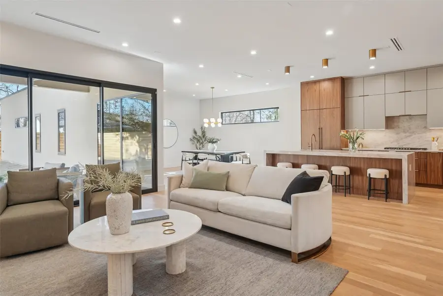 8650 San Fernando Way, Dallas, TX 75218 - #2