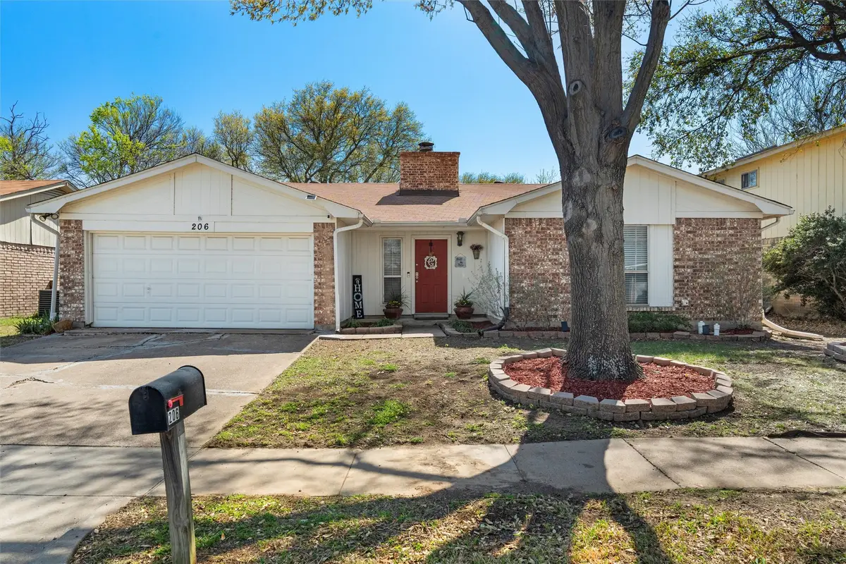 206 Nettletree Street, Arlington, TX 76018 - Image #1