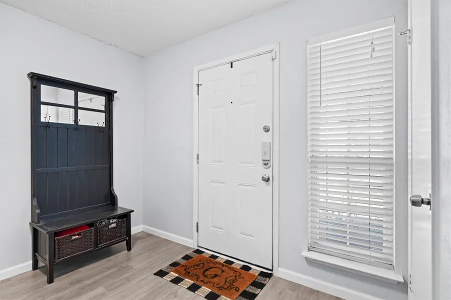 206 Nettletree Street, Arlington, TX 76018 - Image #2