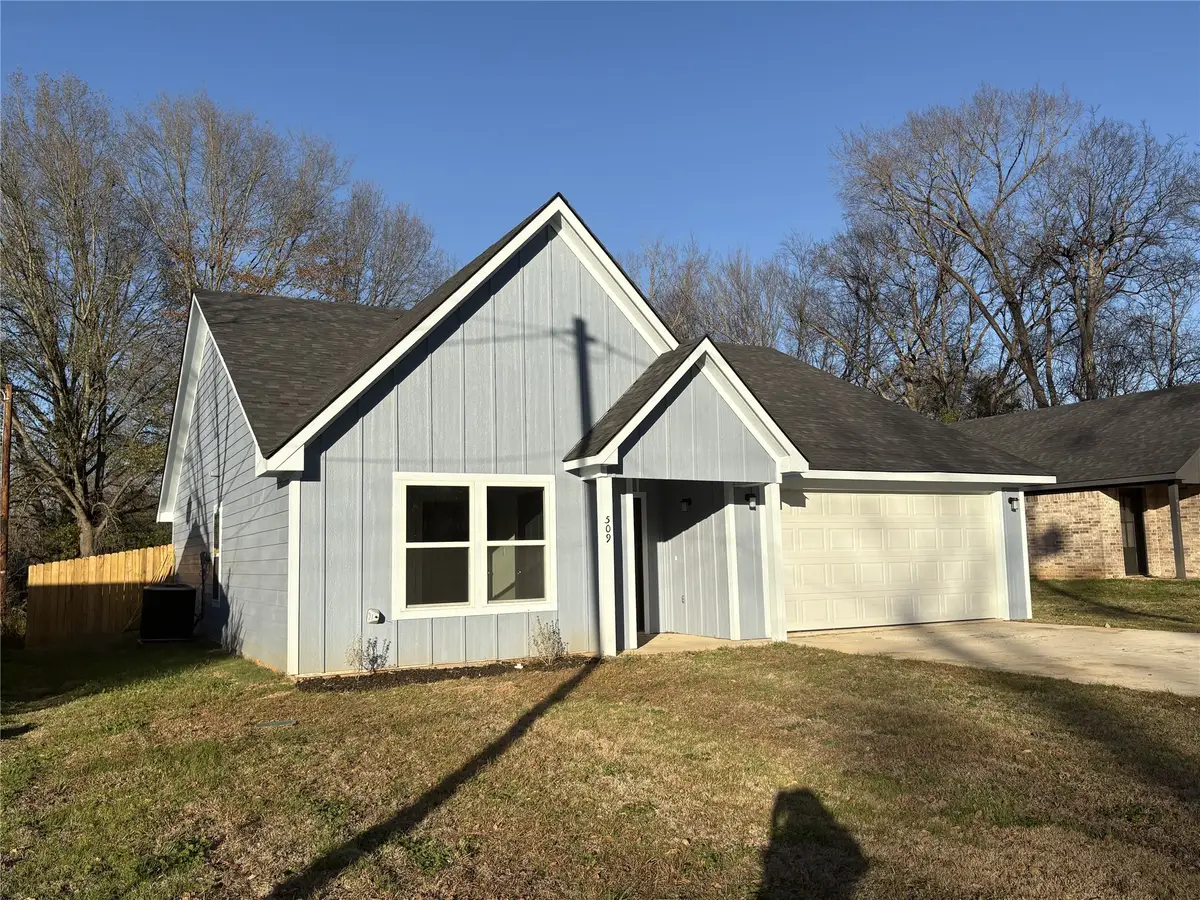 509 Giraud, Mineola, TX 75773 - #1