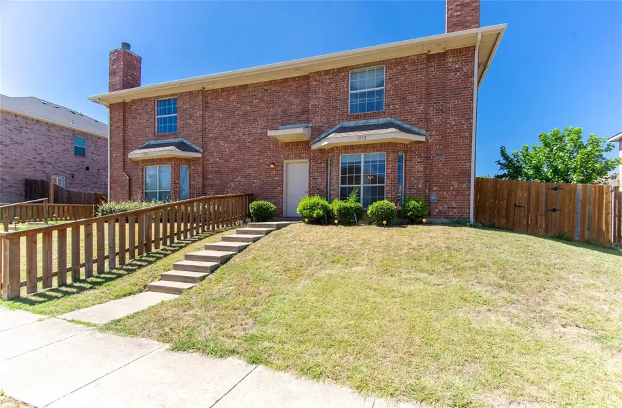 1953 Timber Oaks Drive, Garland, TX 75040 - Image #3