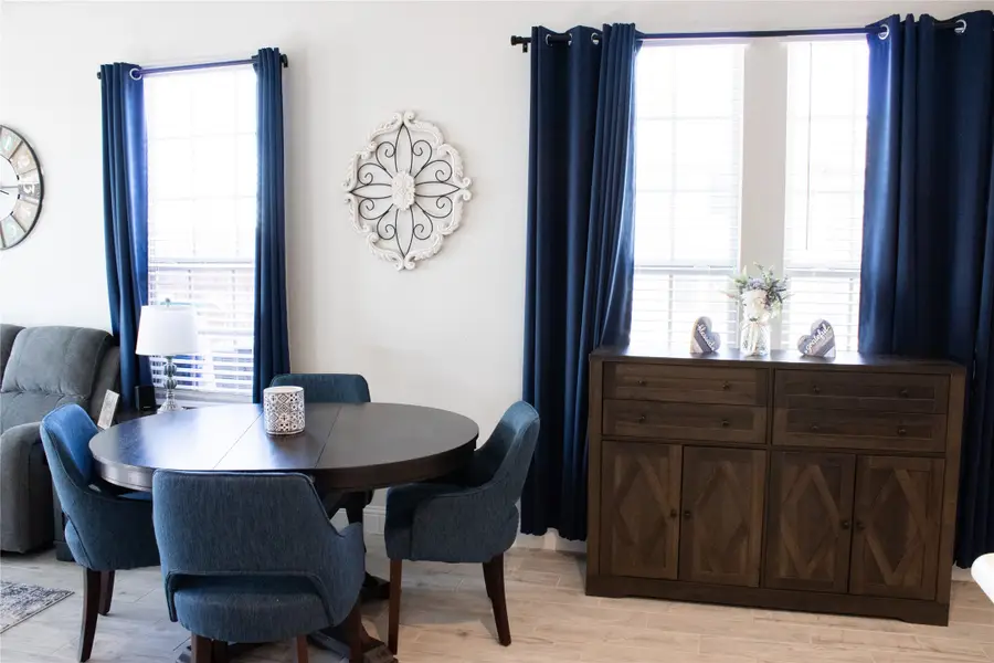 642 Sandiford Court, Mansfield, TX 76063 - Image #3