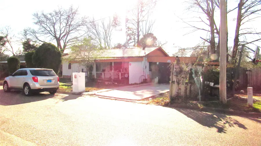 607 Pineland Street, Pittsburg, TX 75686 - Image #2