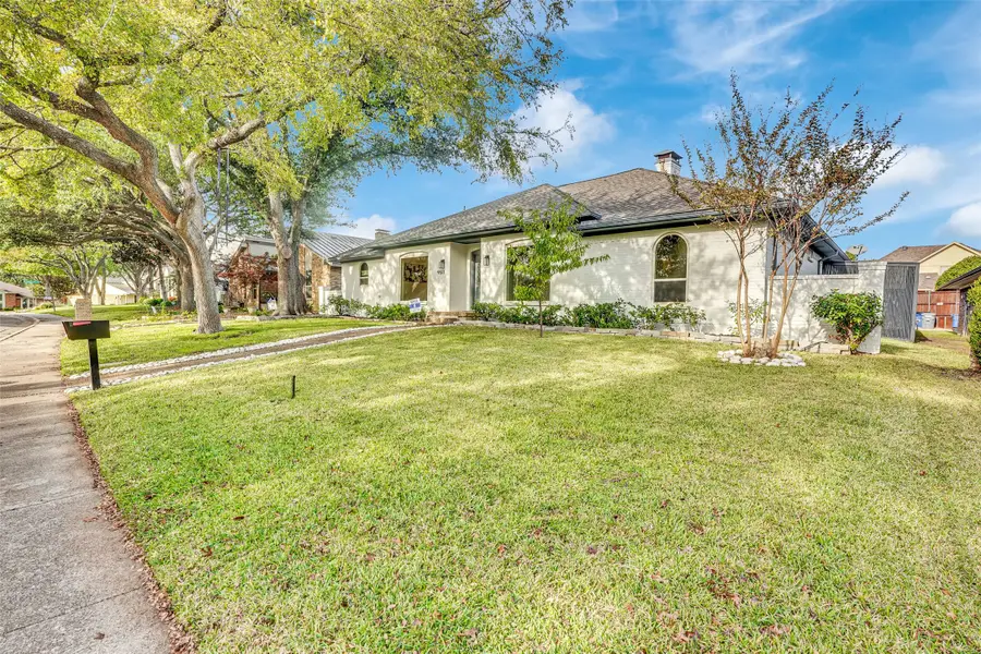 9511 Robin Meadow Drive, Dallas, TX 75243 - Image #2