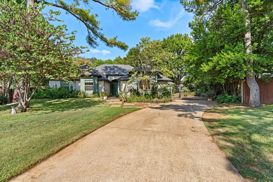 3422 Mercury Drive, Grapevine, TX 76051 - Image #2