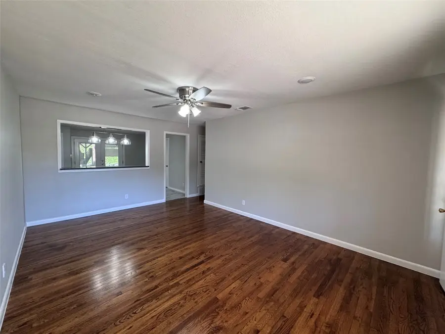 900 NW 11th Street, Mineral Wells, TX 76067 - #3