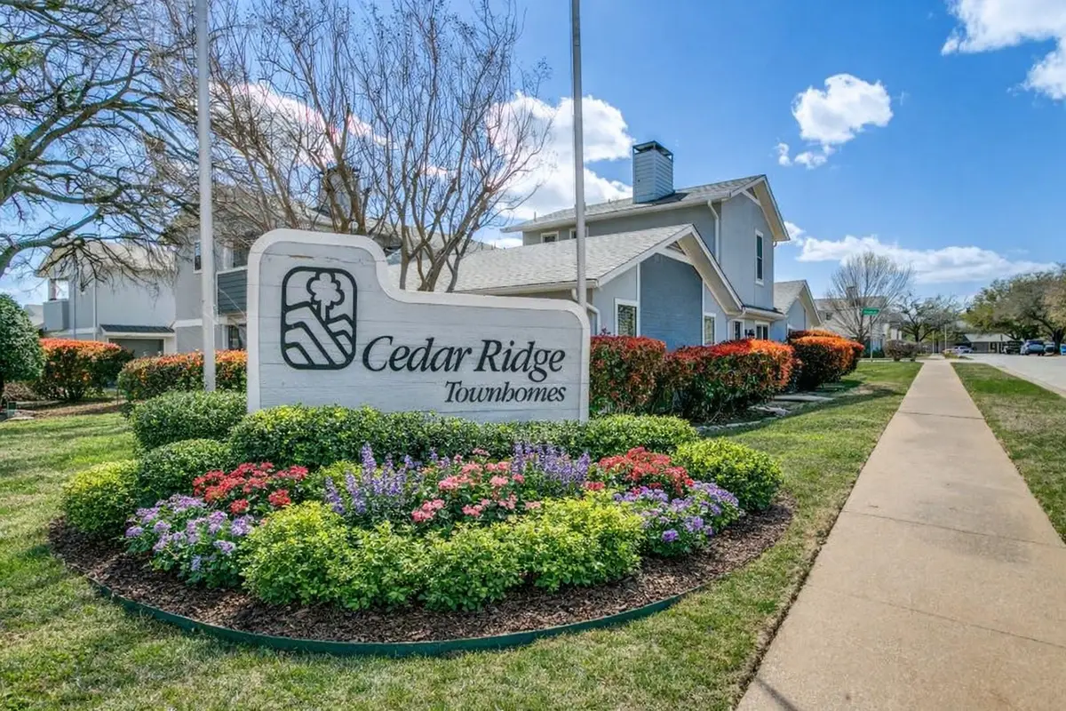 623 Ridgeline Drive, Hurst, TX 76053 - Image #1