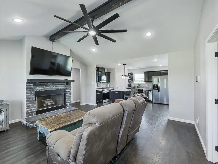 1460 County Road 701, Cleburne, TX 76031 - Image #3