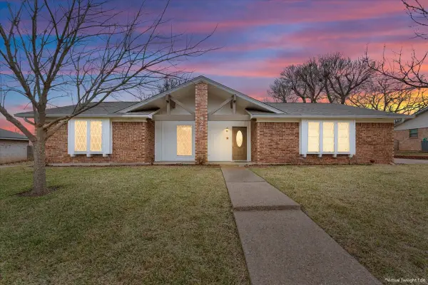 425 Lindenwood Lane W, Hewitt, TX 76643