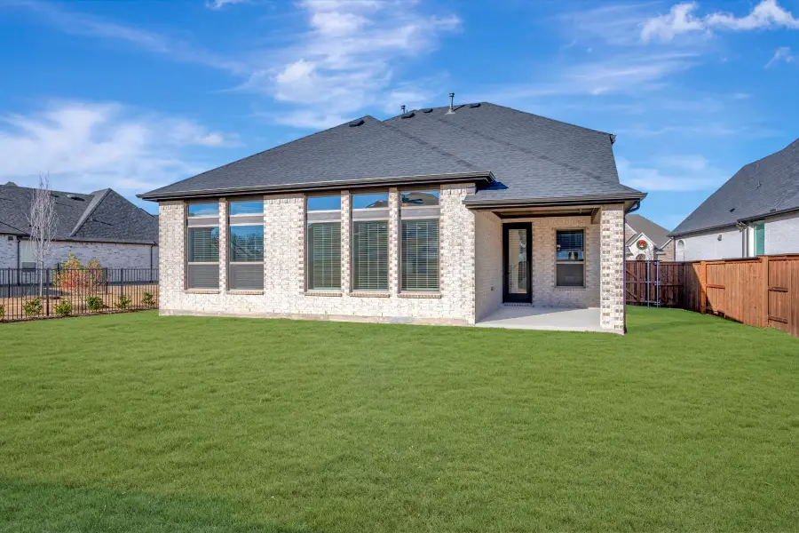 1829 Finn Avenue, Van Alstyne, TX 75495 - Image #2