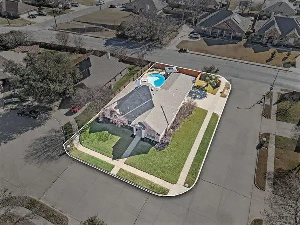 7700 Chandler Court, North Richland Hills, TX 76182