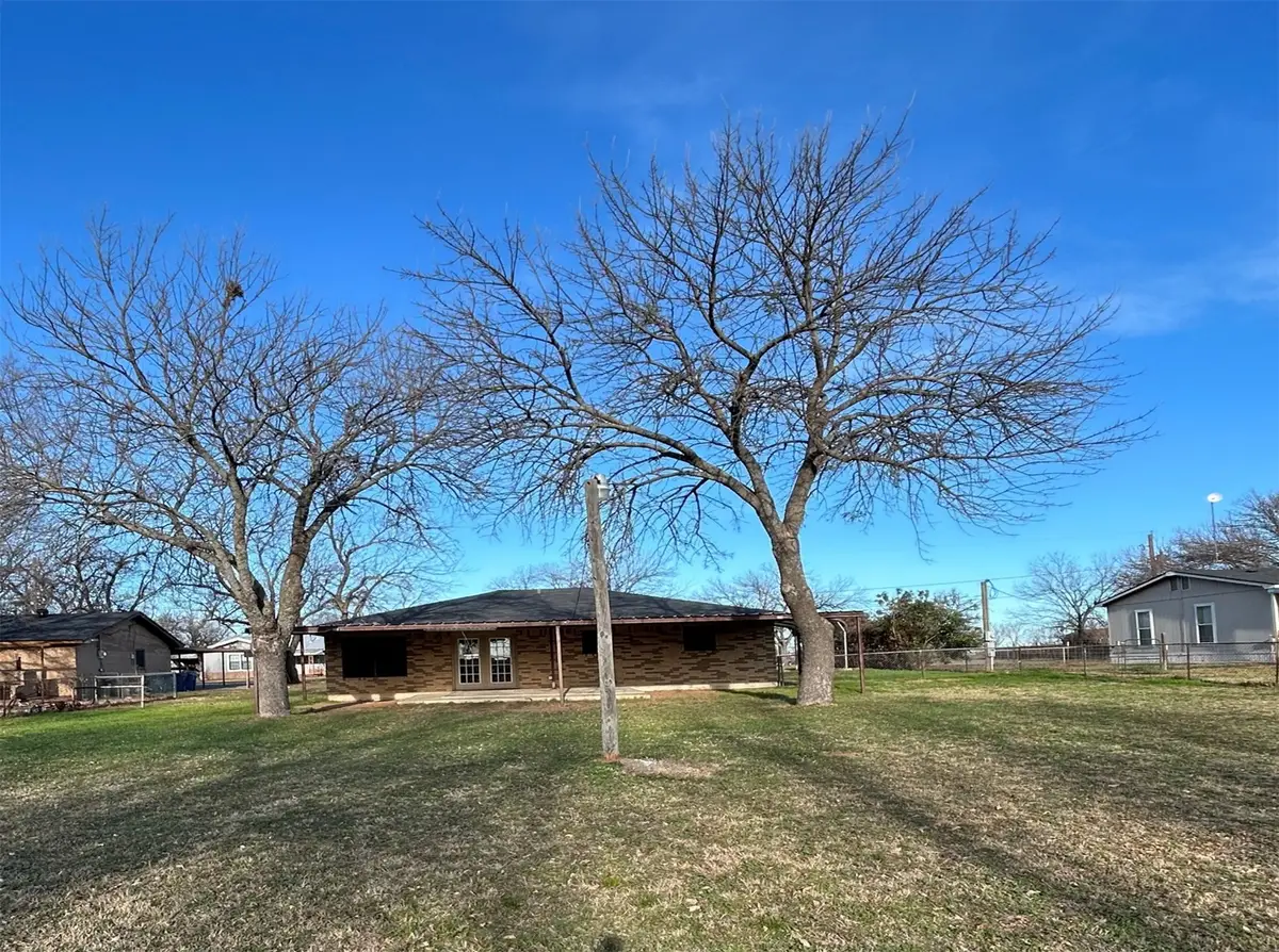 1018 N Fisher Street, Gorman, TX 76454 - #1