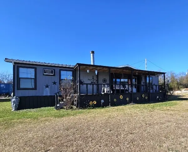 118 Lottie Avenue, Itasca, TX 76055