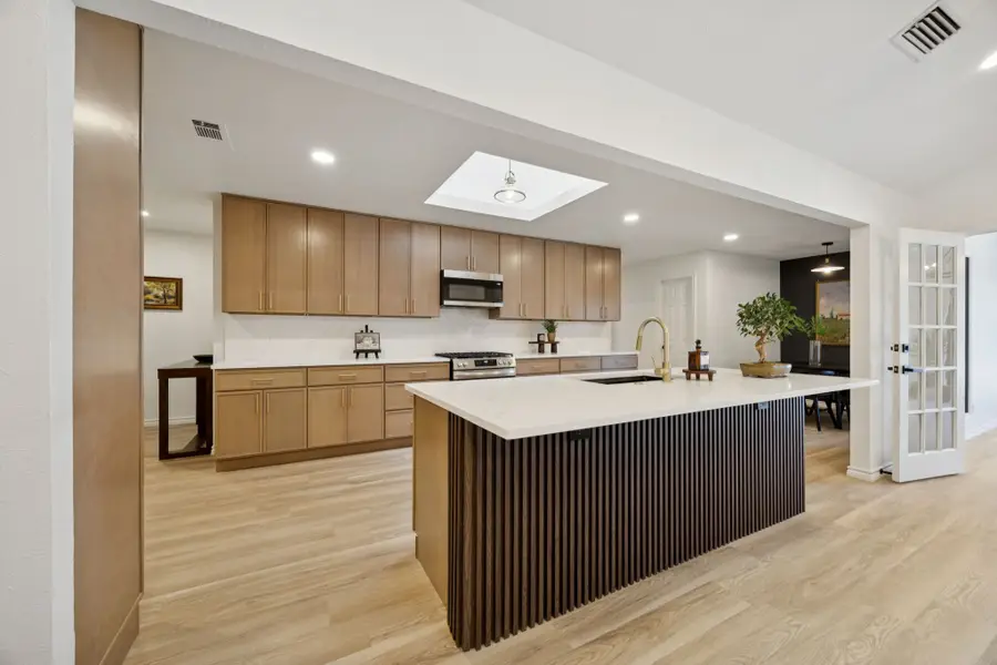 10015 Glen Canyon Drive, Dallas, TX 75243 - Image #3