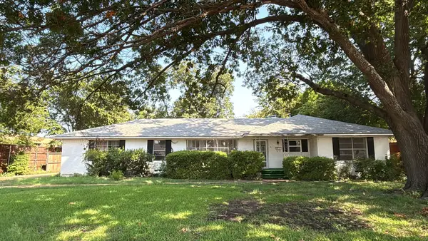 6031 Preston Crest Lane, Dallas, TX 75230