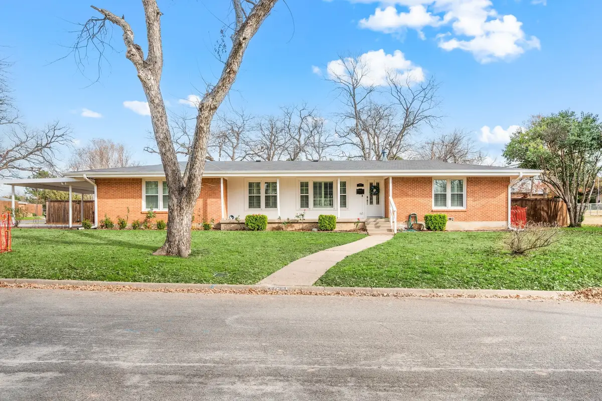 2900 Spruce Park Drive, Richland Hills, TX 76118 - Image #1