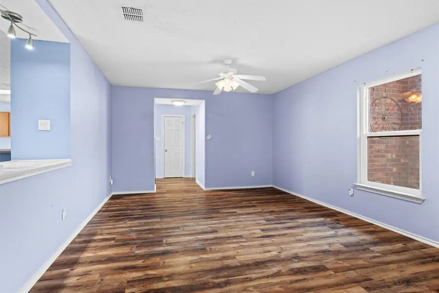 5281 Dillon Circle, Haltom City, TX 76137 - Image #2