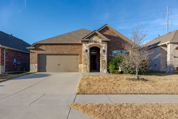 10318 Thunderwood Drive, Aubrey, TX 76227