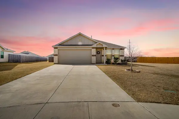 8300 Hollow Bend Street, Fort Worth, TX 76123