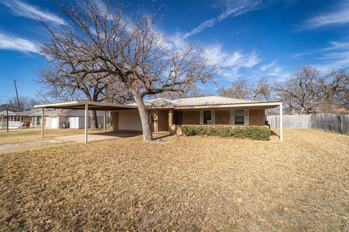 706 Tanglewood Drive, Clyde, TX 79510 - Image #1