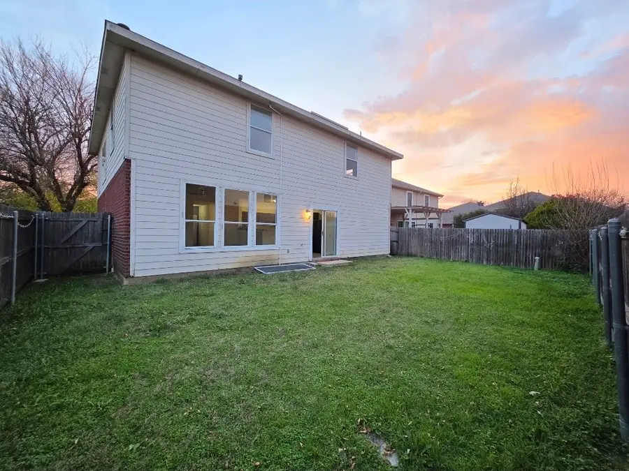 801 Gillon Drive, Arlington, TX 76001 - Image #3