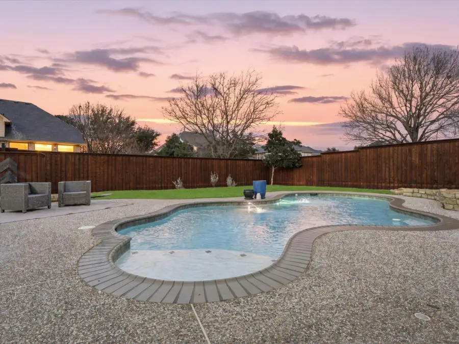 7713 Brushfield Drive, Plano, TX 75025 - Image #2