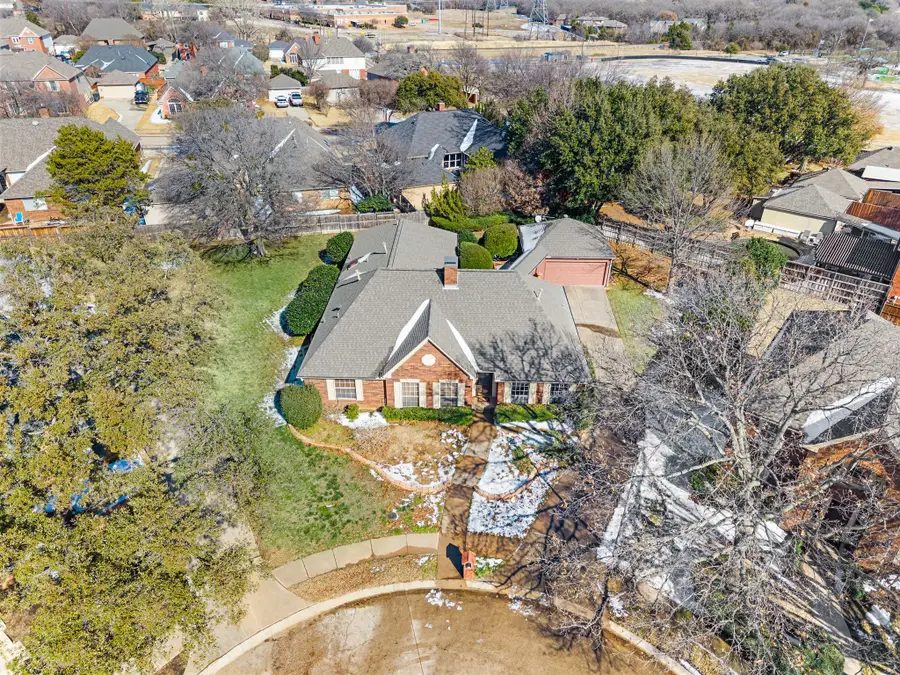 712 Foxmoor Court, Highland Village, TX 75077 - Image #2