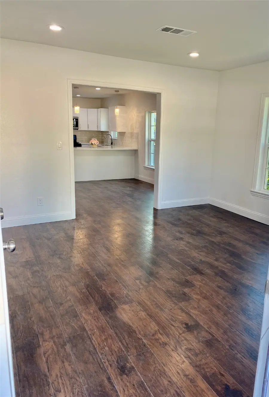 3001 Ross Ave, Fort Worth, TX 76106 - Image #2