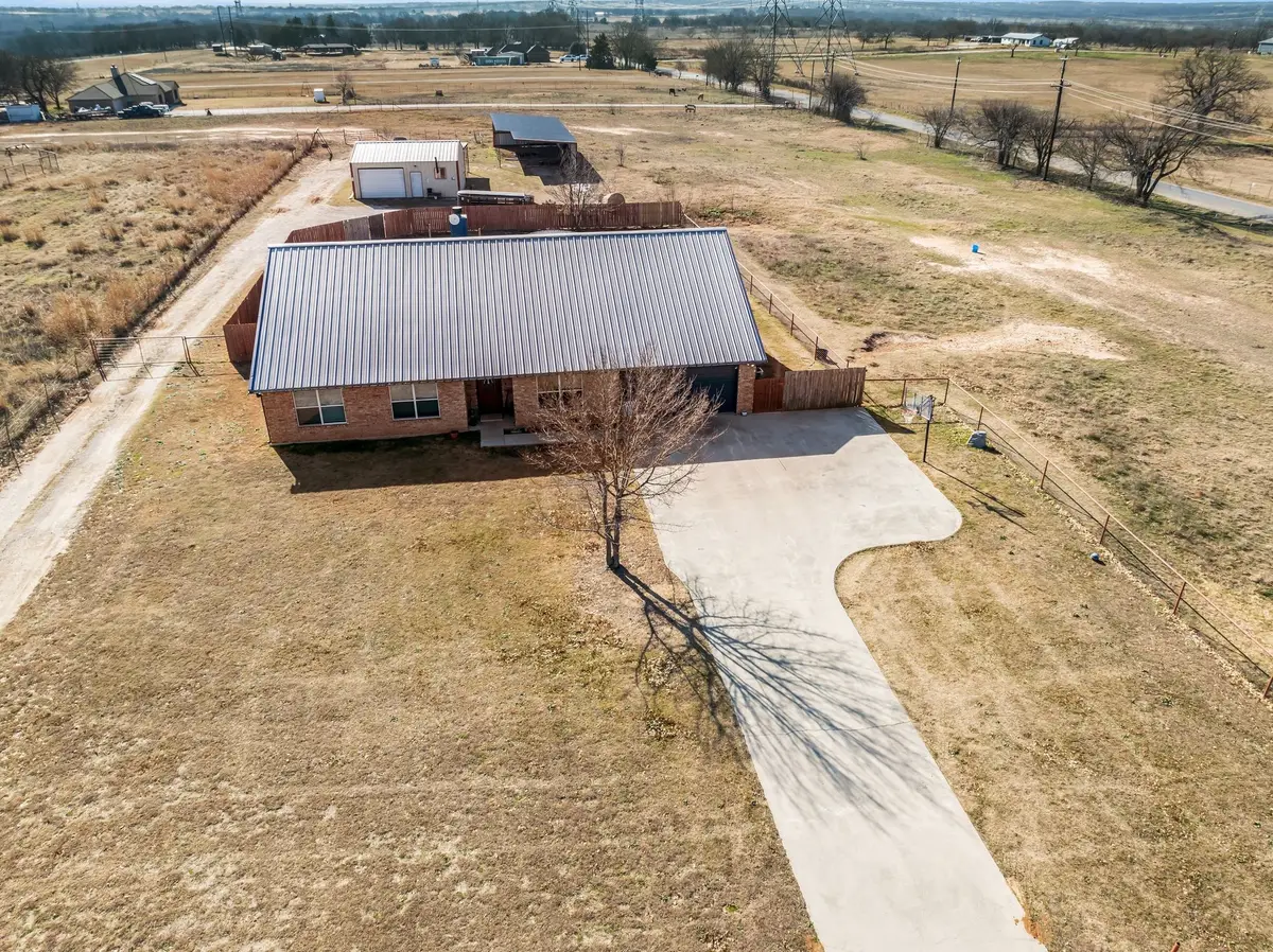 2366 County Road 1370, Alvord, TX 76225 - Image #1