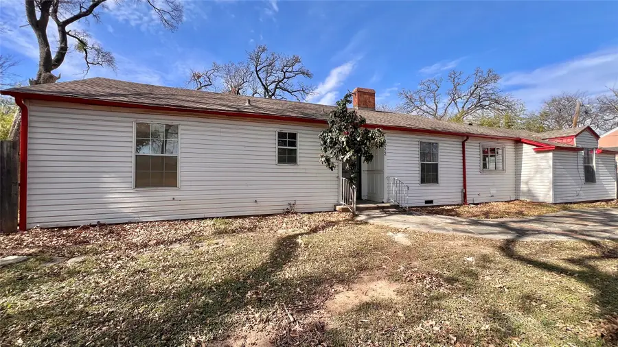 2522 N Hughes Avenue, Fort Worth, TX 76103 - Image #2
