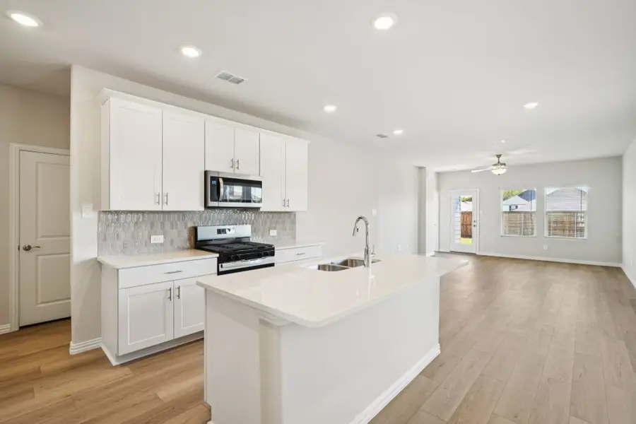 808 Leavenworth Drive, Princeton, TX 75071 - #3