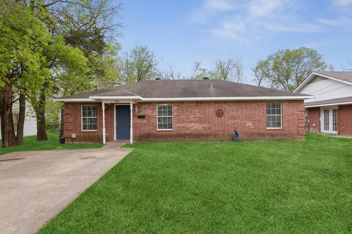 806 E College Street, Terrell, TX 75160 - Image #1