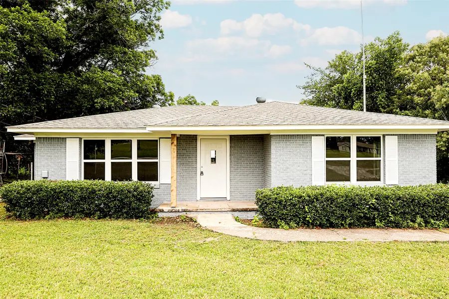 190 Trail Drive, Bowie, TX 76230 - #2