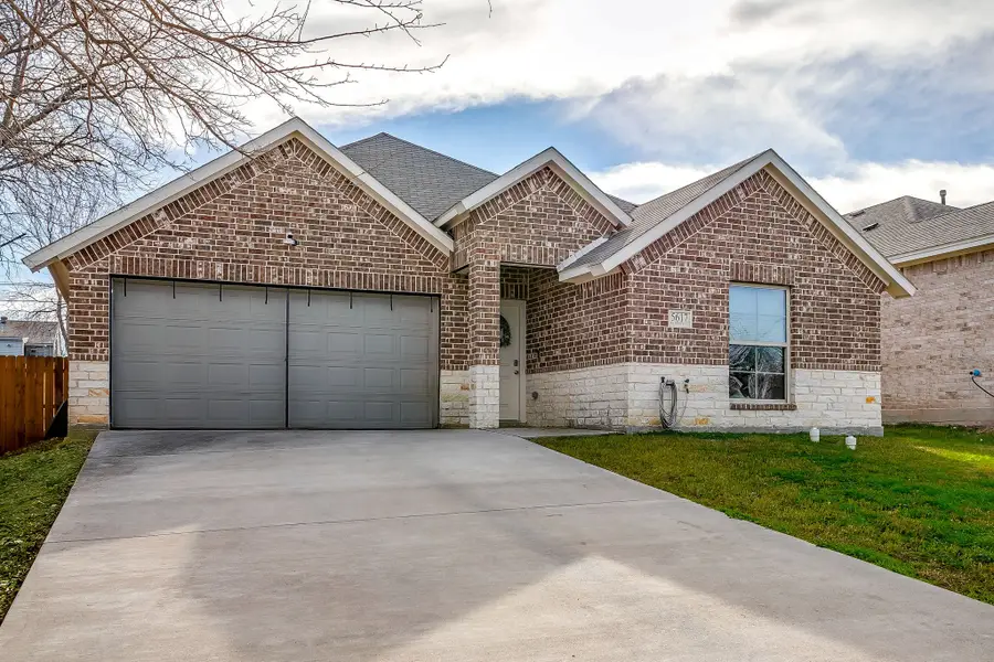 5617 Kilpatrick Avenue, Fort Worth, TX 76107 - Image #2