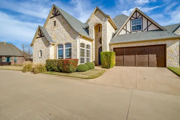 2414 Vineyard Drive, Granbury, TX 76048