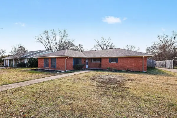 1705 Charlottsville Drive, Ennis, TX 75119