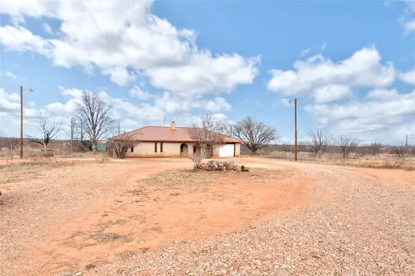 844 County Road 170, Trent, TX 79561