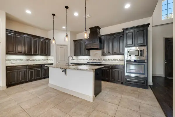 5713 Tawakoni Drive, Denton, TX 76226