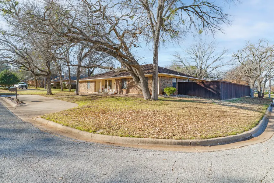 1511 Oak Forest Drive, Graham, TX 76450 - #3