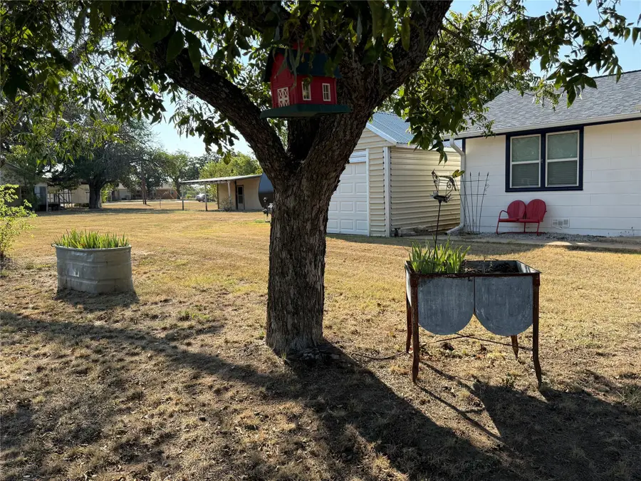 501 E Fitzgerald, Bangs, TX 76823 - #2