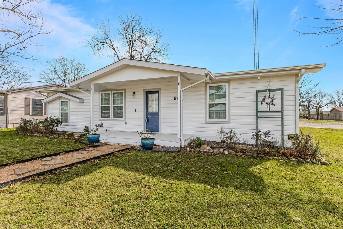 943 Gibbard Avenue, Wills Point, TX 75169 - Image #1