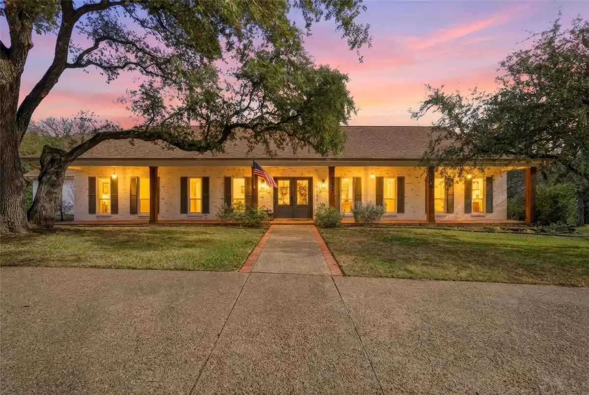 227 Oak Creek Circle, Waco, TX 76657 - #1