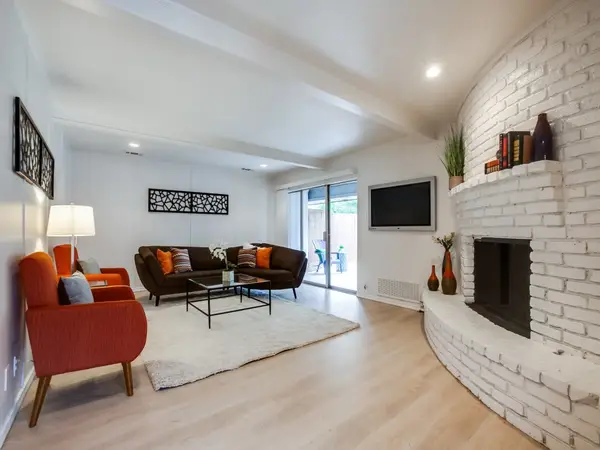 10618 Sandpiper Lane, Dallas, TX 75230