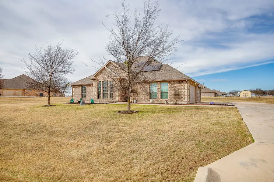 8005 Canyon Ridge Drive, Godley, TX 76044 - Image #3
