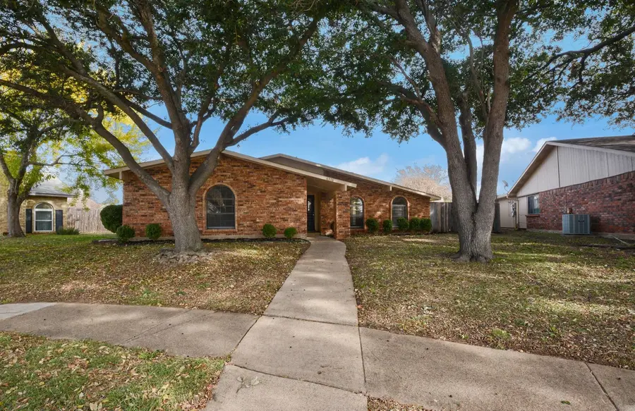 6316 Jennings Drive, The Colony, TX 75056 - #2
