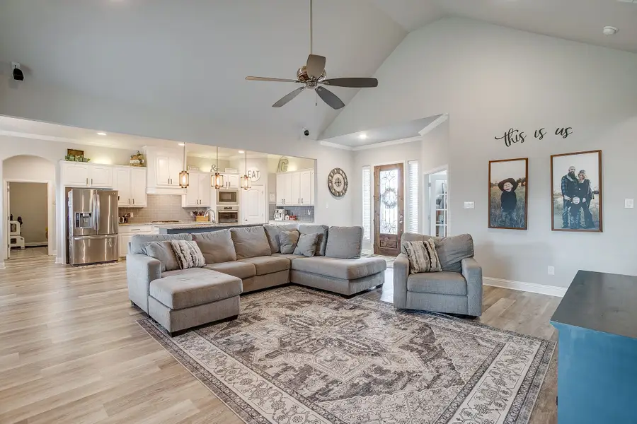 7912 Loma Lane, Godley, TX 76044 - Image #3