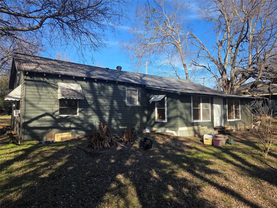 1304/1306 West End Avenue, Clarksville, TX 75426 - #2