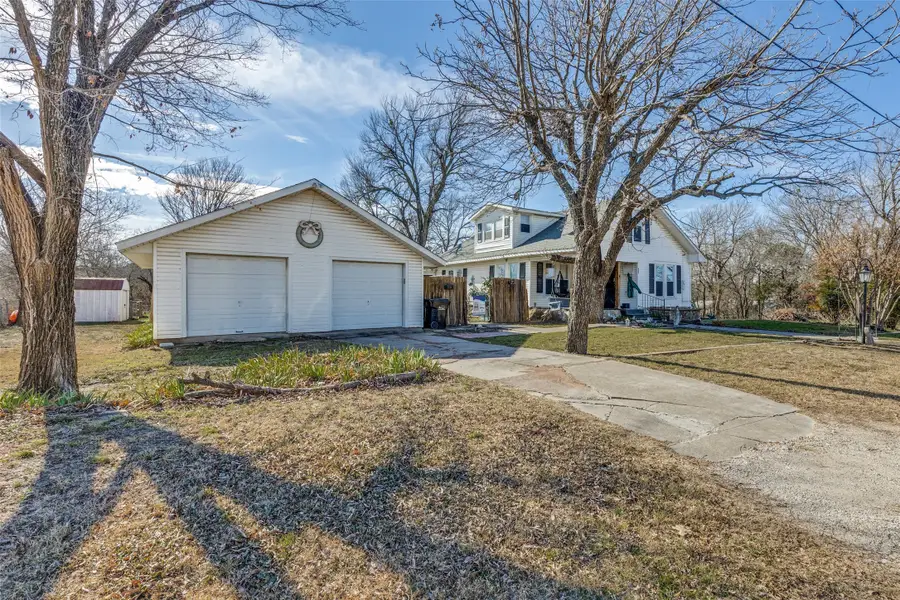 435 Elm Street, Palo Pinto, TX 76484 - #2