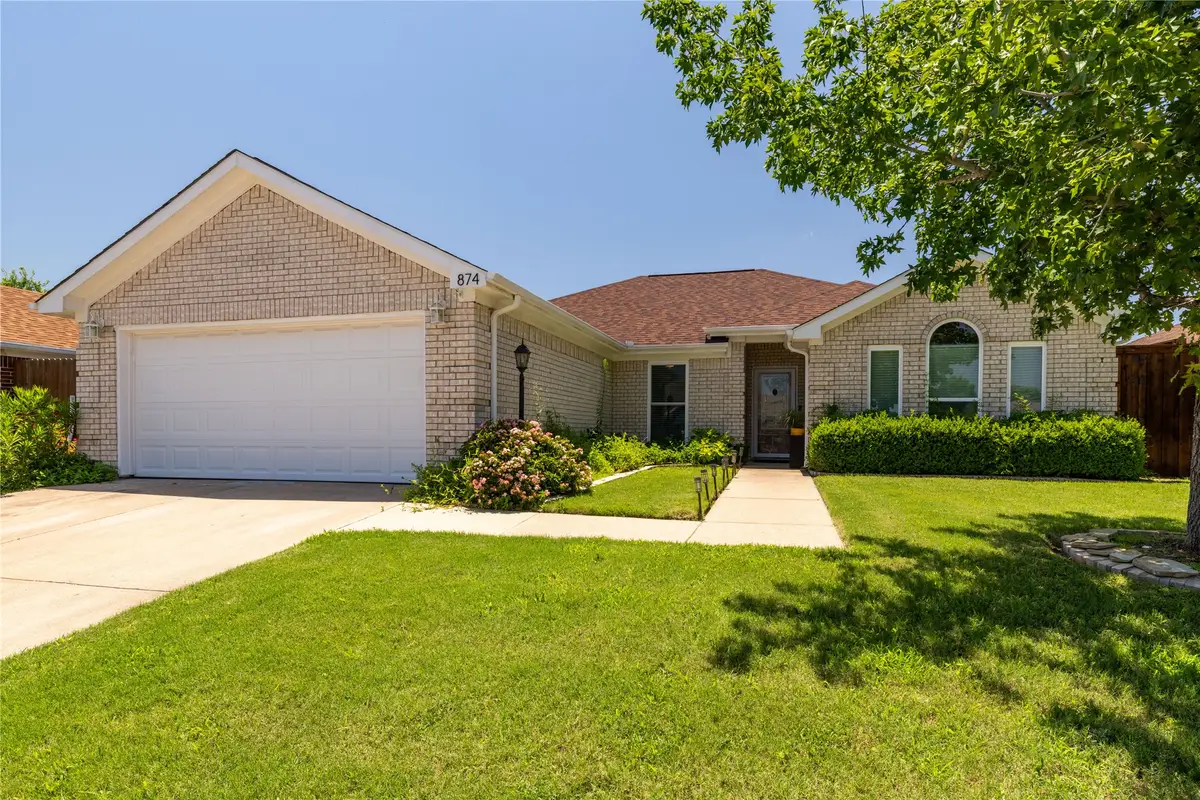 874 Havenbrook Drive, Arlington, TX 76001 - Image #1