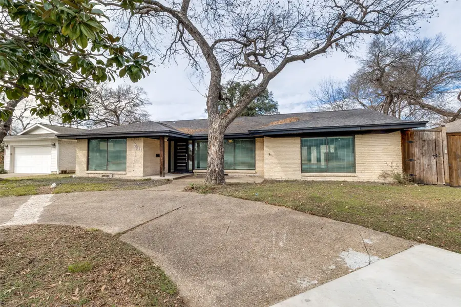 7111 Wild Valley Drive, Dallas, TX 75231 - Image #2